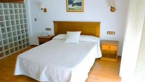 Hotel Donde Caparros Carboneras 2*,