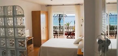 Hotel Donde Caparros Carboneras